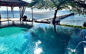 Sanctum Una Una Eco Dive Resort Pulau Unauna 4* Indonesia